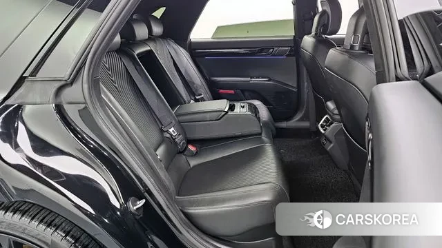 Hyundai Grandeur Hybrid (GN7) 2023 Черный из Кореи, фото 3