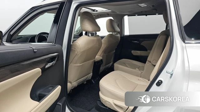 Toyota Highlander 4th Generation 2024 Белый из Кореи, фото 3