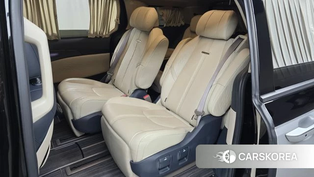 Kia Carnival 4th generation 2021 Серебристо-серый из Кореи, фото 3