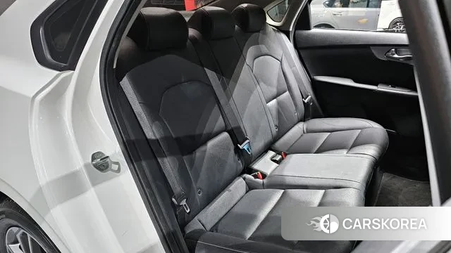 Kia The New K3 2nd generation 2022 Белый из Кореи, фото 3