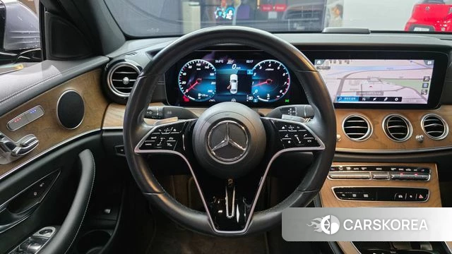 Mercedes-Benz E-Class W213 2021 Серый из Кореи, фото 3