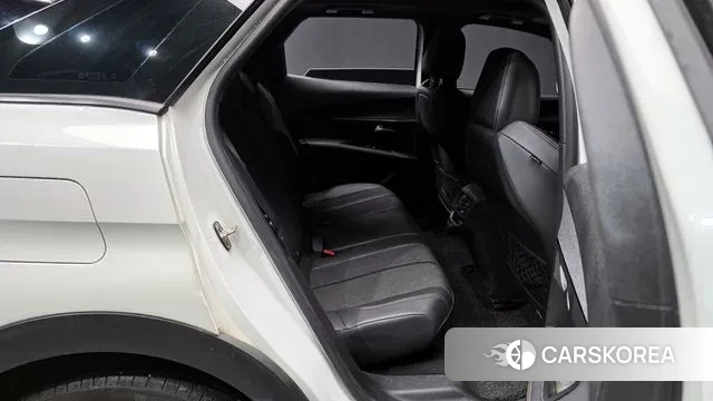 Peugeot 3008 second generation 2018 Белый из Кореи, фото 3