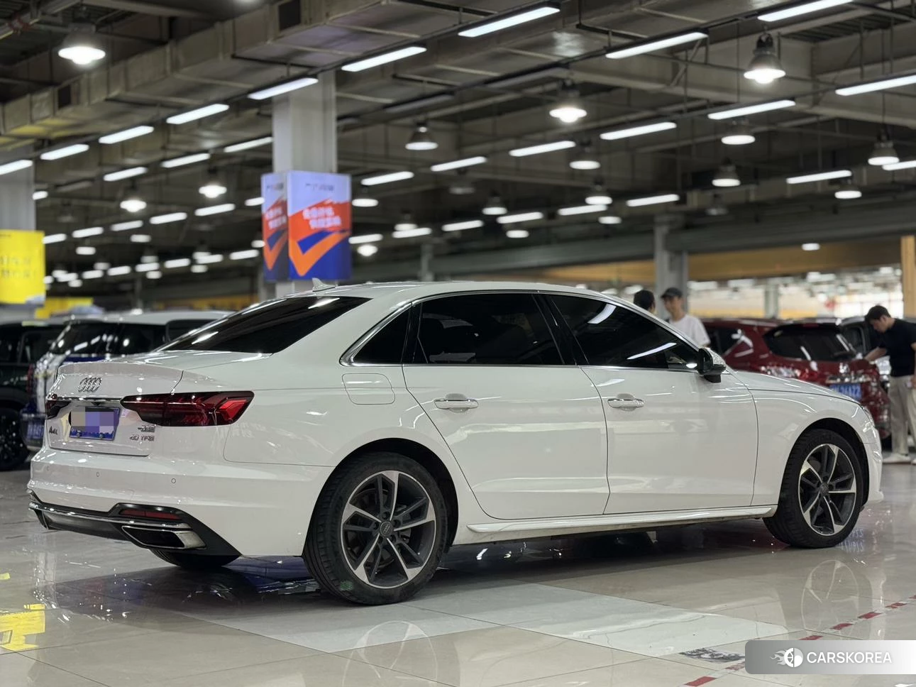 Audi A4L 2020 Белый из Китая, фото 3