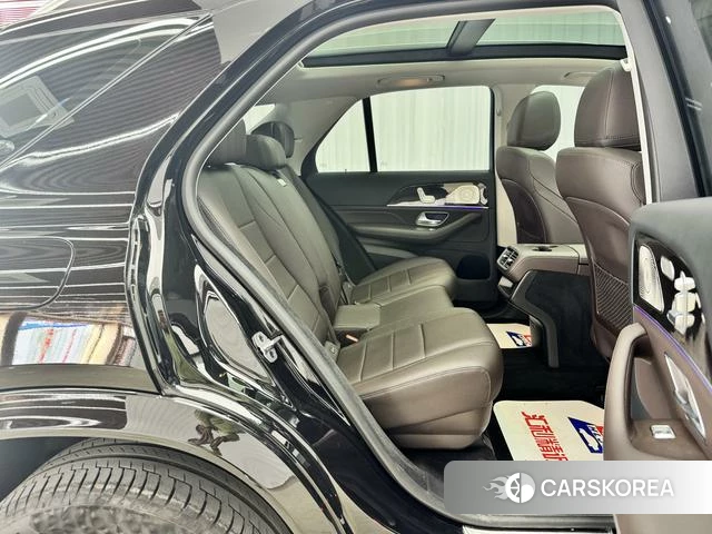 Mercedes-Benz GLE (import) 2021 Черный из Китая, фото 3