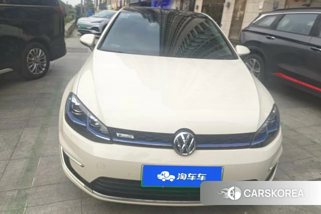 Volkswagen Golf*pure electricity 2021 Белый из Китая, фото 3