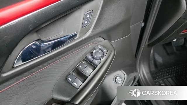 Chevrolet (GM Daewoo) The New Trail Blazer 2023 Черный из Кореи, фото 3