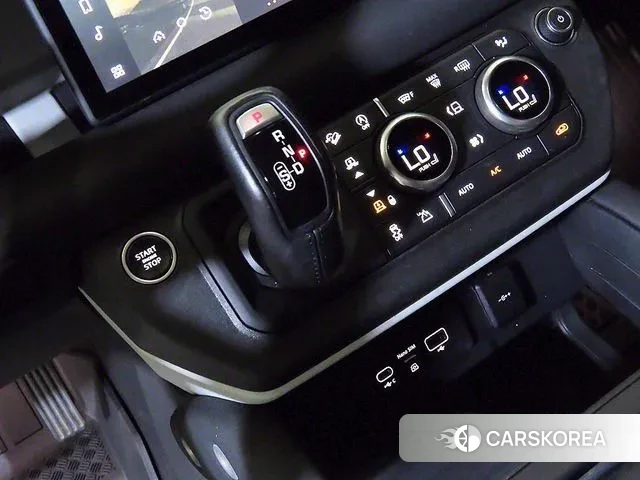 Land Rover Defender (L663) 2020 Коричневый из Кореи, фото 3