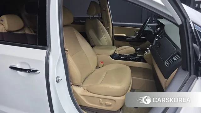 Kia The New Carnival 2018 Белый из Кореи, фото 3