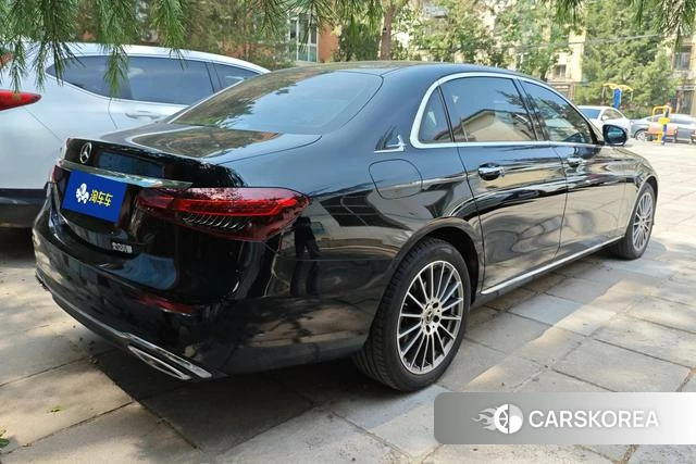 Mercedes-Benz E-class 2023 Черный из Китая, фото 3