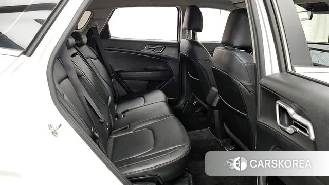 Kia Sportage 5th Generation 2022 Белый из Кореи, фото 3