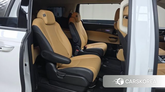 Kia Carnival 4th generation 2023 Белый из Кореи, фото 3