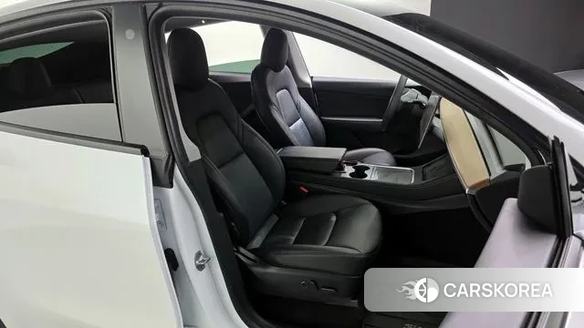 Tesla Model Y 2021 Белый из Кореи, фото 3