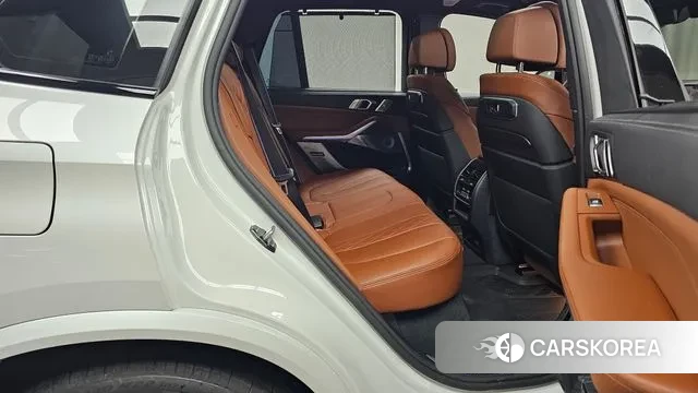 BMW X5 (G05) 2025 Белый из Кореи, фото 3