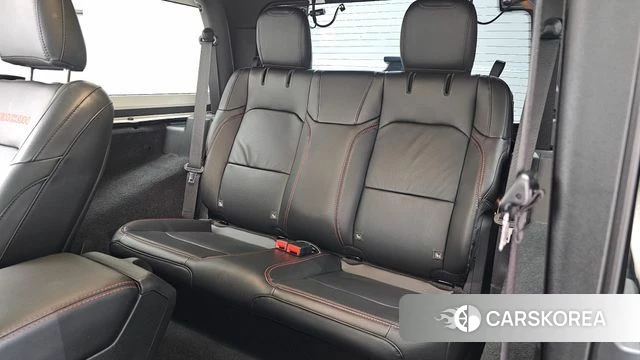 Jeep Wrangler (JL) 2023 Черный из Кореи, фото 3