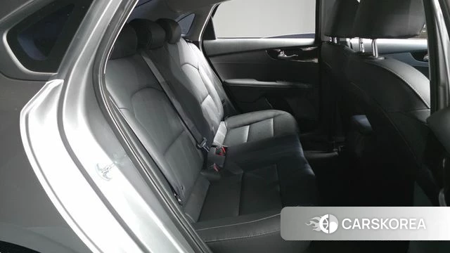Kia The New K3 2nd generation 2023 Серый из Кореи, фото 3