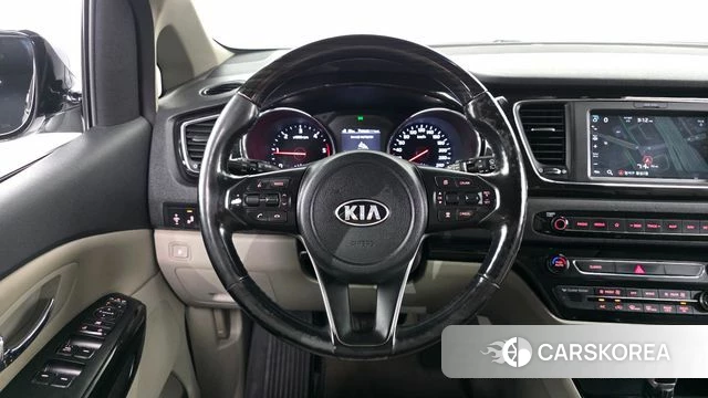 Kia The New Carnival 2018 Серебряный из Кореи, фото 3