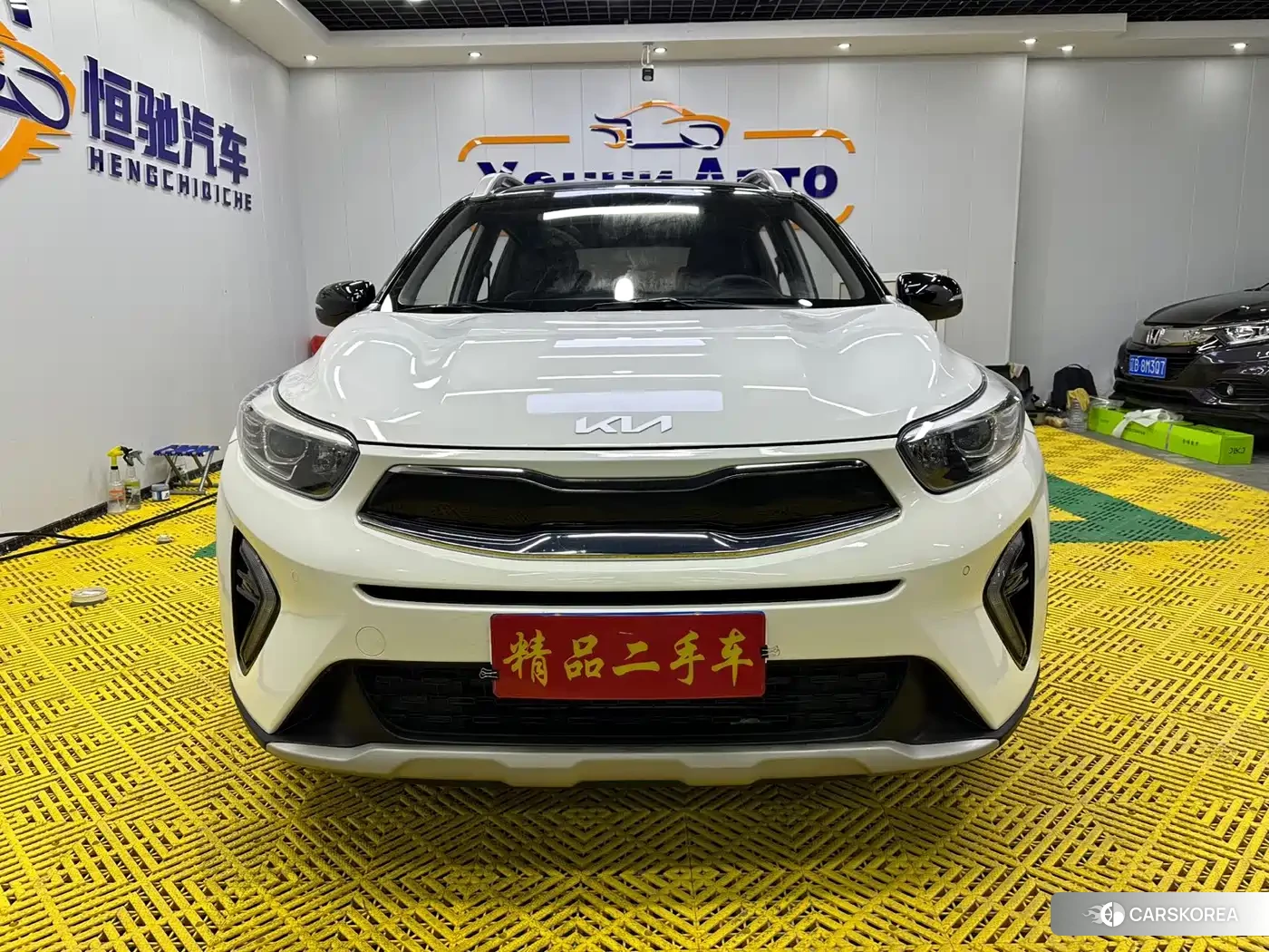 Kia KX1 2022 Белый из Китая, фото 3