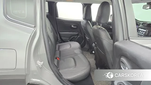 Jeep Renegade id 3138941 из Кореи 3