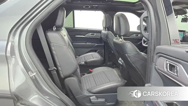 Ford Explorer 6th Generation 2024 Серый из Кореи, фото 3