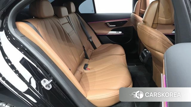 Mercedes-Benz E-Class W214 2026 Черный из Кореи, фото 3