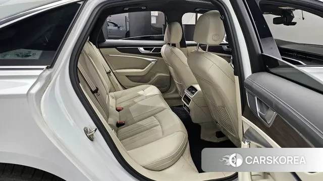 Audi A6 (C8) 2023 Белый из Кореи, фото 3