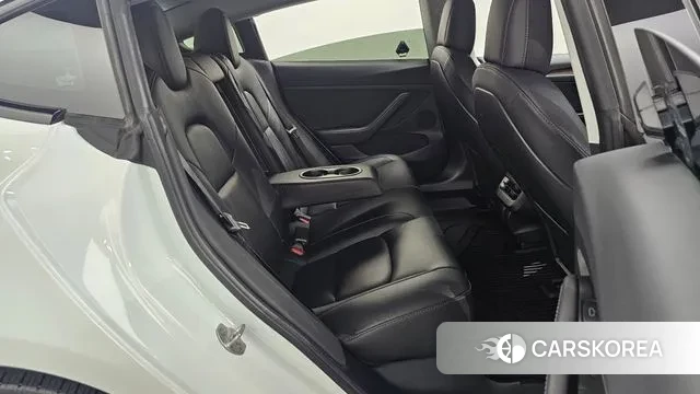 Tesla Model 3 2021 Белый из Кореи, фото 3