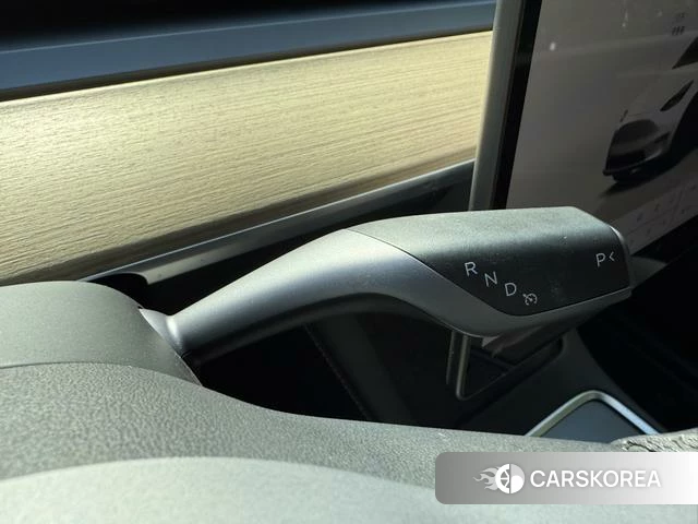 Tesla Model Y 2023 Белый из Китая, фото 3