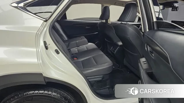 Lexus NX300h 2018 Белый из Кореи, фото 3