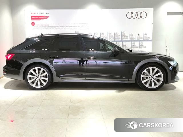Audi A6 (import) 2023 Черный из Китая, фото 3