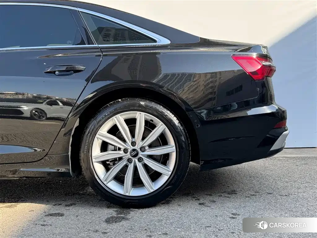 Audi A6L 2024 Черный из Китая, фото 3