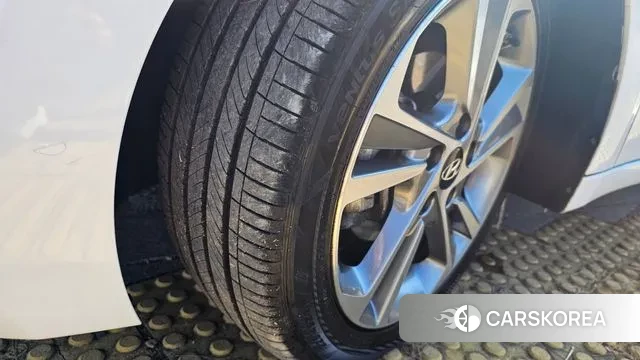 Hyundai Avante AD 2018 Белый из Кореи, фото 3