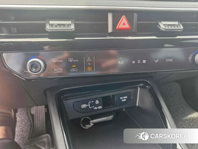 Kia The New K5 3rd generation 2024 Серебристо-серый из Кореи, фото 3