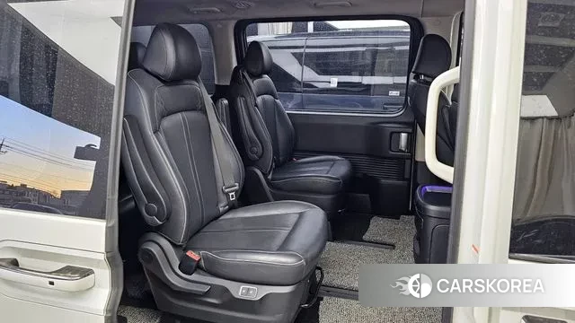 Hyundai Staria 2021 Белый из Кореи, фото 3