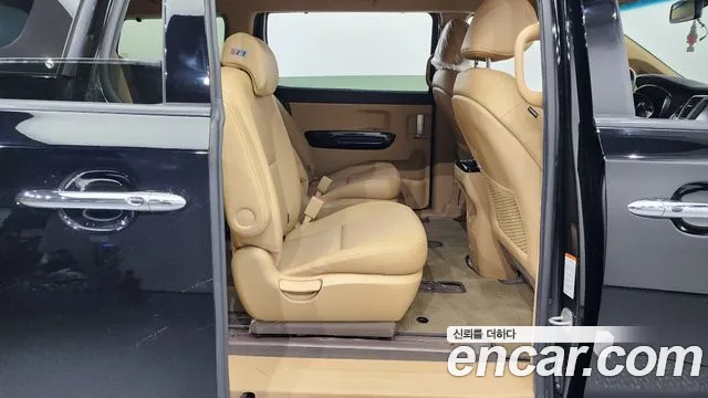 Kia The New Carnival 2020 Черный из Кореи, фото 3