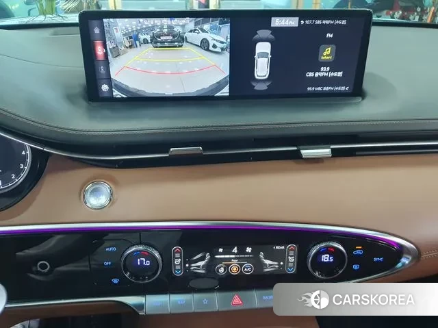 Genesis GV70 2022 Черный из Кореи, фото 3