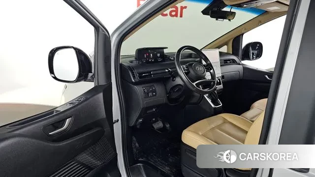 Hyundai Staria 2021 Серебристо-серый из Кореи, фото 3