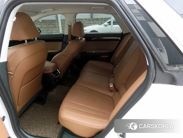 Hyundai Grandeur Hybrid (GN7) 2023 Белый из Кореи, фото 3