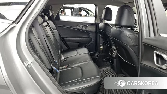 Kia Sportage 5th Generation 2022 Серебристо-серый из Кореи, фото 3