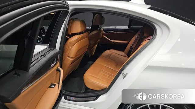 BMW 5 Series (G30) 2022 Белый из Кореи, фото 3