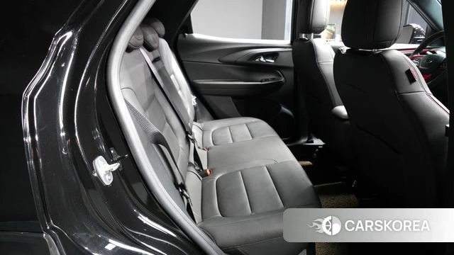 Chevrolet (GM Daewoo) The New Trail Blazer 2024 Черный из Кореи, фото 3