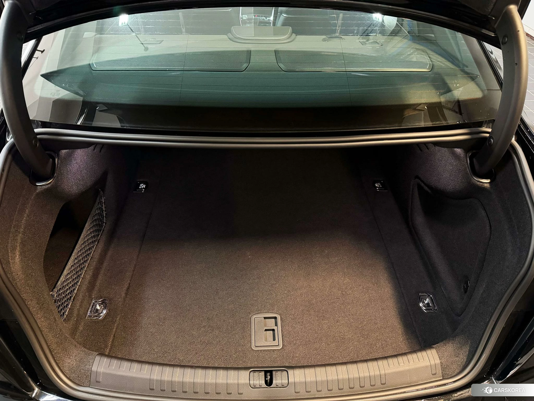 Audi A6L 2024 Черный из Китая, фото 3