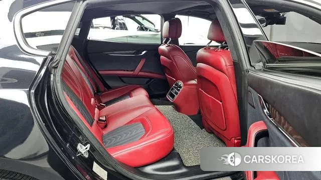 Maserati Quattroporte 2019 Черный из Кореи, фото 3