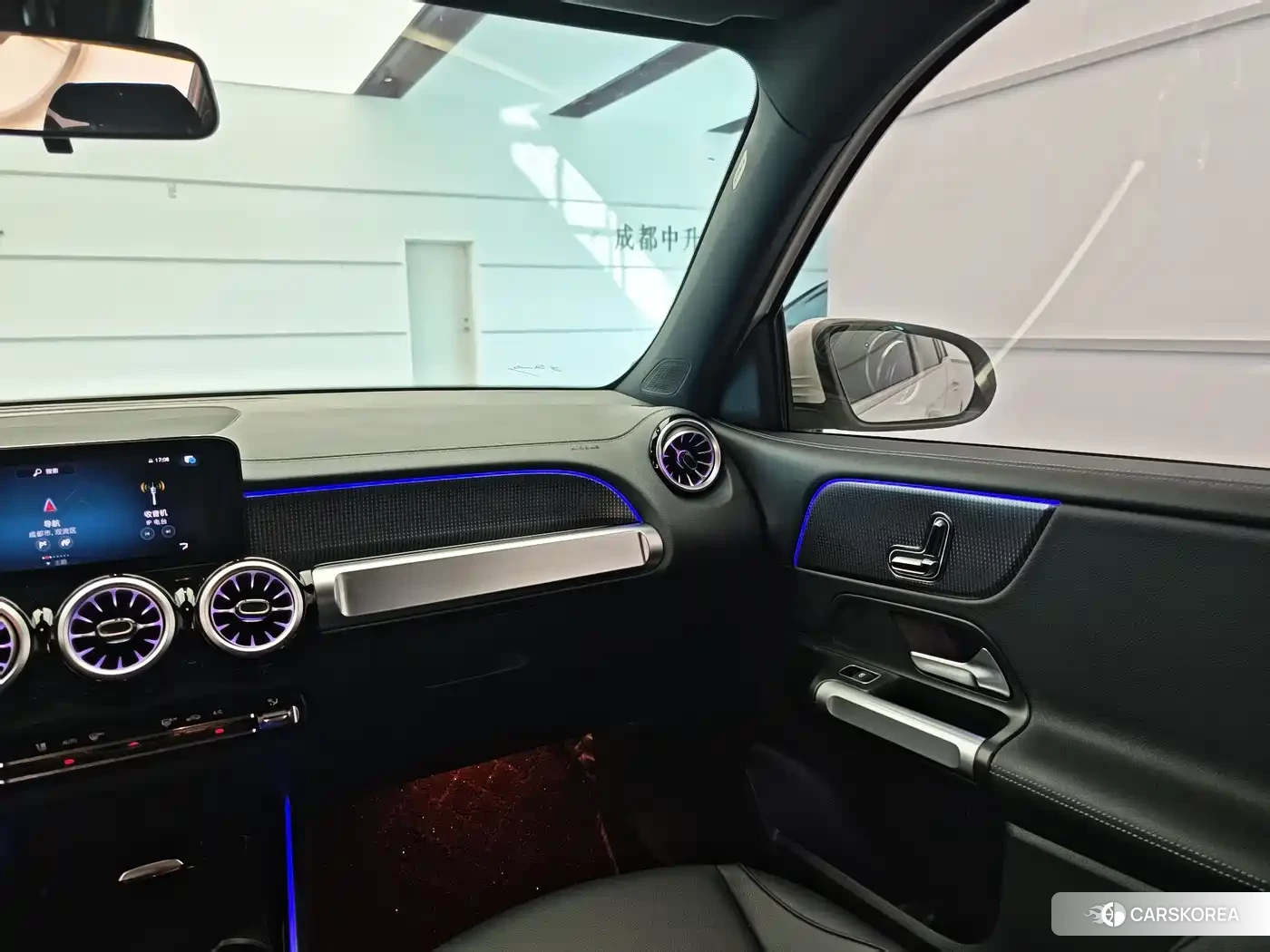 Mercedes-Benz GLB 2023 Белый из Китая, фото 4