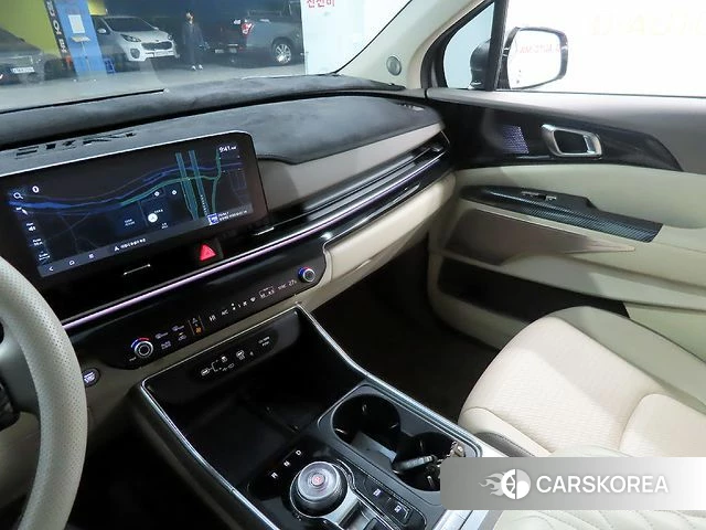 Kia The New Carnival 4th Generation 2023 Серебристо-серый из Кореи, фото 3