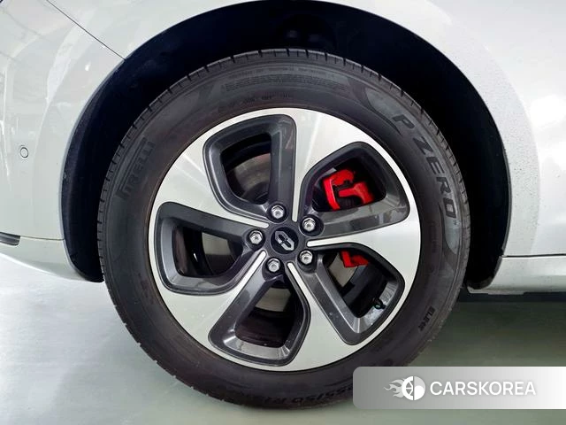 AITO Ask the world M5 2022 Серебристо-серый из Китая, фото 3