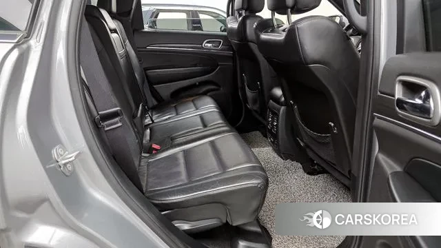 Jeep Grand Cherokee 2018 Серебряный из Кореи, фото 3