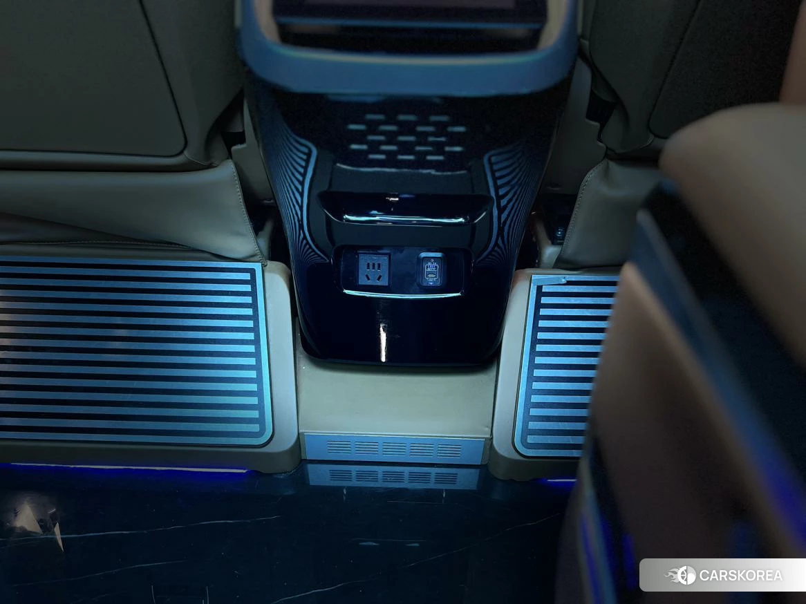 Mercedes-Benz Vito 2023 Черный из Китая, фото 3