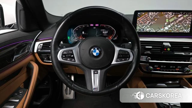 BMW 5 Series (G30) 2022 Белый из Кореи, фото 3