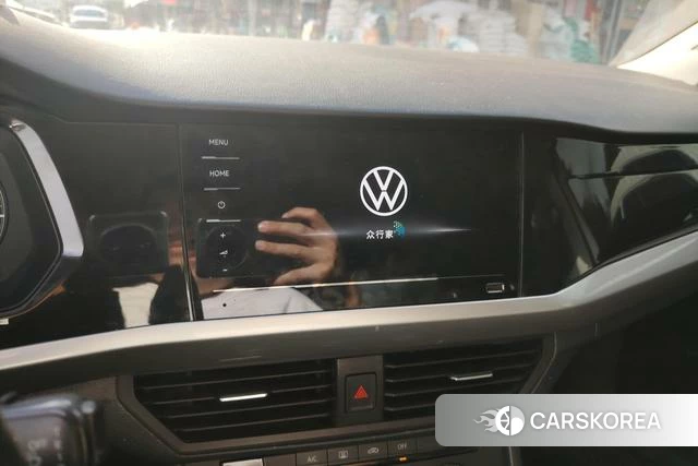 Volkswagen Bora 2022 Белый из Китая, фото 3
