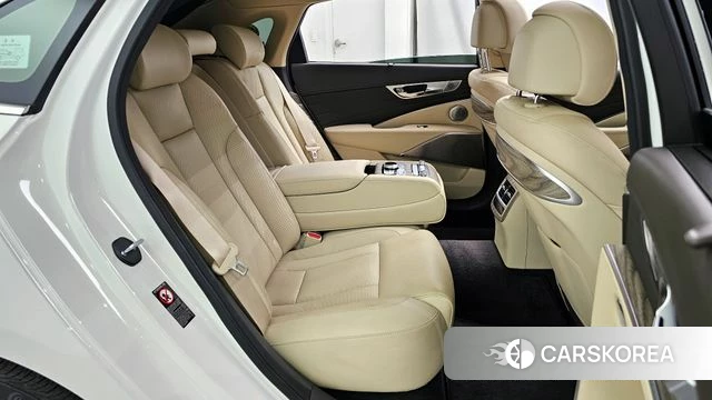 Kia The New K9 2nd generation 2022 Белый из Кореи, фото 3
